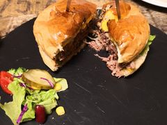 -HIGH FIVE哈福手工汉堡(桂林路店)