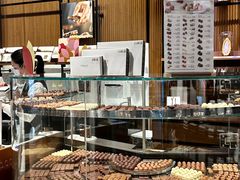 -Laderach 莱德拉(上海环贸iapm店)