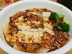 钵钵鸡-艺味深尝(云锦路店)