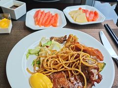 -大中华希尔顿酒店-念自助餐·嗨啤·小龙虾