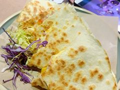 培根虾仁凯撒迪亚芝士饼-遇见西木美式餐厅(体育路店)