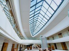 -上海滴水湖皇冠假日酒店