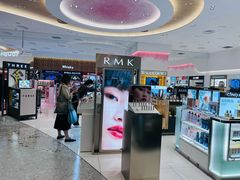 -关西国际机场直营免税店