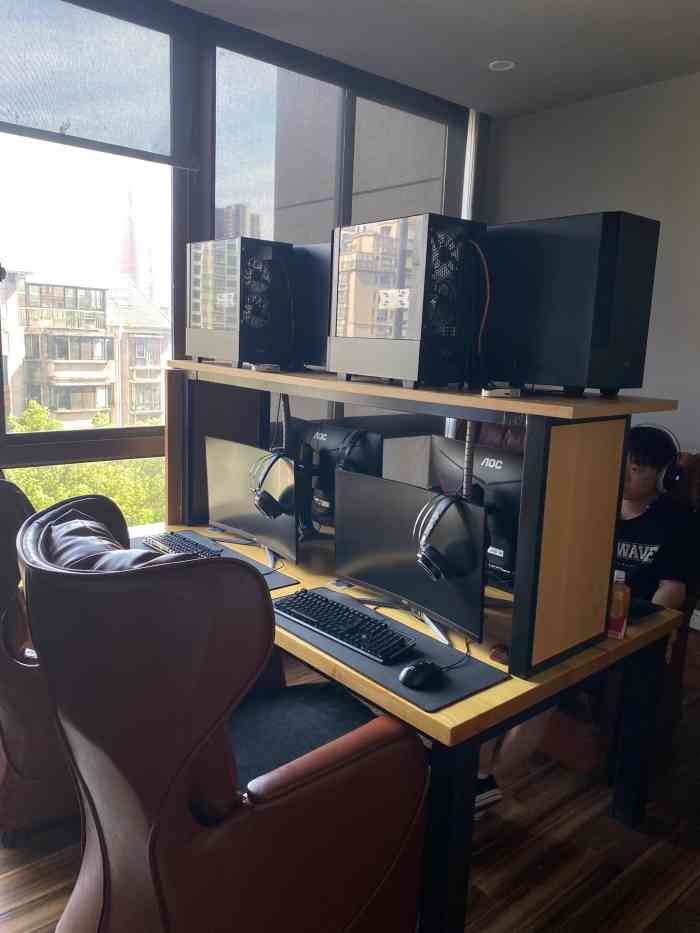 网鱼网咖(光华时代广场店)-"91桌面太花了.第一次去网吧用不来哩.