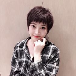 -AYO SALON