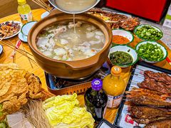 -黄小串·烤串海鲜涮牛肚(升龙广场店)