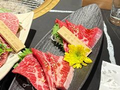 -山川小町·极番烧肉(新地假日广场店)