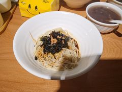 上海特色开洋葱油拌面-姚面记·海派家常菜(恒基名人购物中心店)