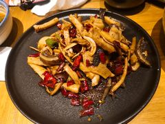 -十三式重庆江湖菜(金茂览秀城店)