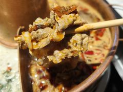 -洞庭洲·防空洞火锅·铜锅涮肉·烧烤(新百广场店)