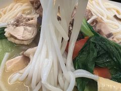-蒙自源米线大王(东站店)