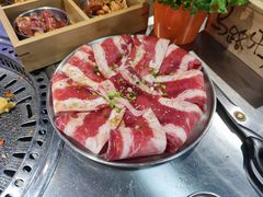 浇汁肥牛-马路牙子烧烤音乐酒馆(望京店)