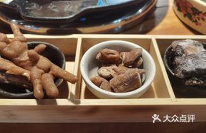 Three-Grid Braised Assortment