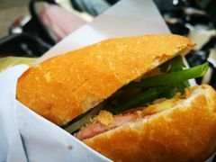 -Bánh Mì Huynh Hoa