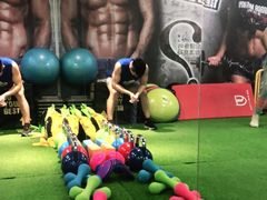 -征成健身连锁私教工作室(九公里店)