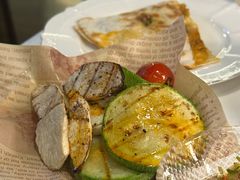 -LESCEDARS  Bistro香柏树(外滩店)