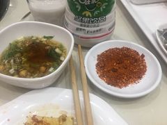 -袁记串串香(泉水轻轨站店)
