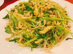盐爆鸡丝豆腐-大眼锅贴水饺(河东店)