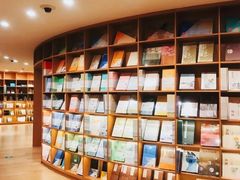 店内环境-新华文创·光的空间