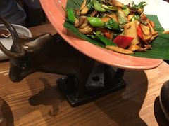 包烧野生牛肝菌-云海肴·汽锅鸡·云南菜(天山百盛优客店)