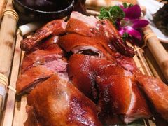 -老滇山寨•云南特色菜•地方菜•民族风情歌舞表演(金碧店)