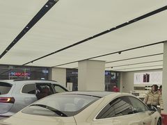 -华为智能生活馆(上海金桥国际商业广场)