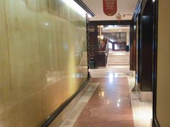 -王府井酒店(金桥港湾店)