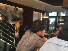等位区-必胜客(新海上世界店)