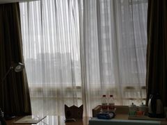 -维也纳酒店(成都春熙路李家沱地铁站店)