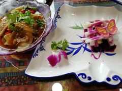 -忘忧草融合私房菜(红鼎国际店)
