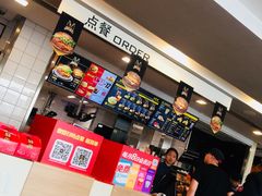-麦当劳(成都时代奥特莱斯店)