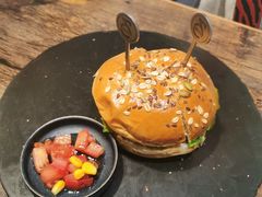 -HIGH FIVE哈福手工汉堡(桂林路店)