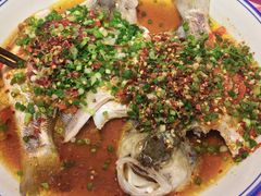 三椒蒸鲈鱼-荆九爷爆炒桥头三嫩(浙大店)