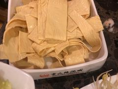鲜豆腐皮-成都辣满城老火锅(融创茂店)