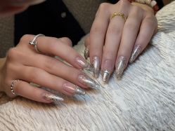 -沫儿·美甲美睫·半永久·皮肤管理