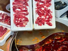 -来龍儿鲜切牛肉自助老火锅