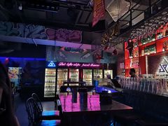 -UP嘻哈酒吧(粉巢店)
