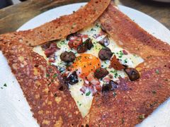 鸡蛋蘑菇熏肉荞麦可丽饼-RAC BAR(安福路店)