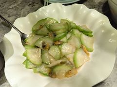 苹果丝瓜炒花蛤肉-四道菜·福建菜馆(新街口金鹰店)