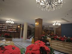 -鹏城人家海鲜酒家·23年老字号(较场尾店)