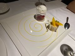 法式芒果拿破仑佐椰香冰激凌-王品牛排(杭州大厦店)