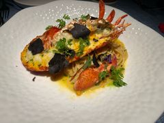 -弦月窗LUNETTE BY AMANDA(复兴路店)