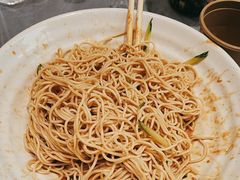 -肥肥虾庄·金牌油焖大虾(东湖欢乐谷店)