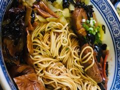 -沪西老弄堂面馆(定西路店)