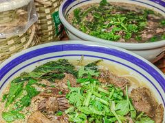 -云阿蛮云南生烫牛肉米线(奉贤路店)