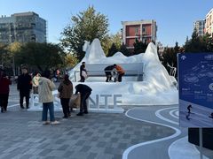 -迪桑特DESCENTE(北京三里屯BLANC店)