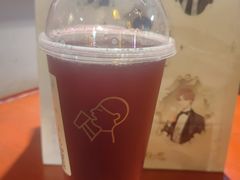 -喜茶(北京华贸购物中心店)