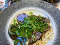 烧椒牛腱拌面-面乙新派手擀面(大悦城店)