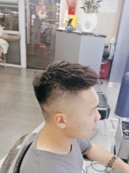 -D.G造型·烫发染发接发