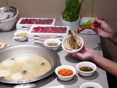 -八合里牛肉火锅(上海世茂广场店)